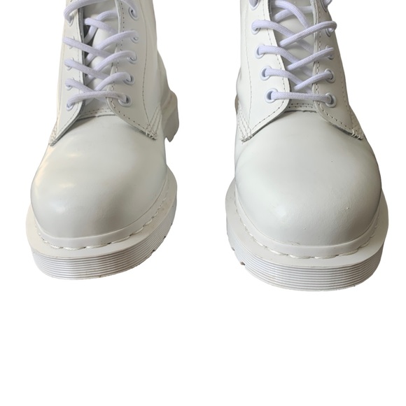 Dr. Martens 1460 Pascal Mono 8-eye White Boot Women's Size 9 - Picture 5 of 11